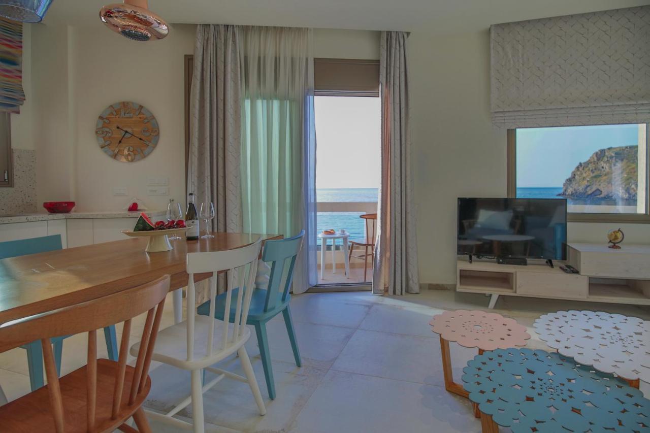 Almyra Seaside House 莫什劳斯 外观 照片